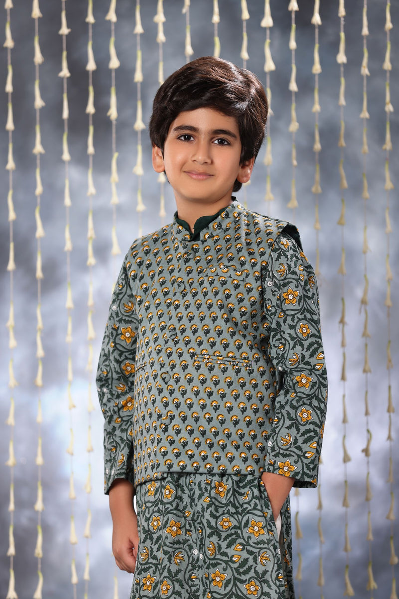 Grey Jaipuri Handblock Print Kurta Co-ord Set with Solid Collar Design and Grey Jacket