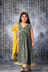 Grey Jaipuri Print Anarkali Sleeveless Kurta and Pant Set