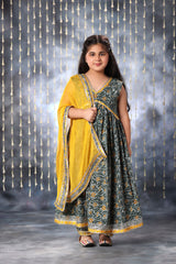 Grey Jaipuri Print Anarkali Sleeveless Kurta and Pant Set