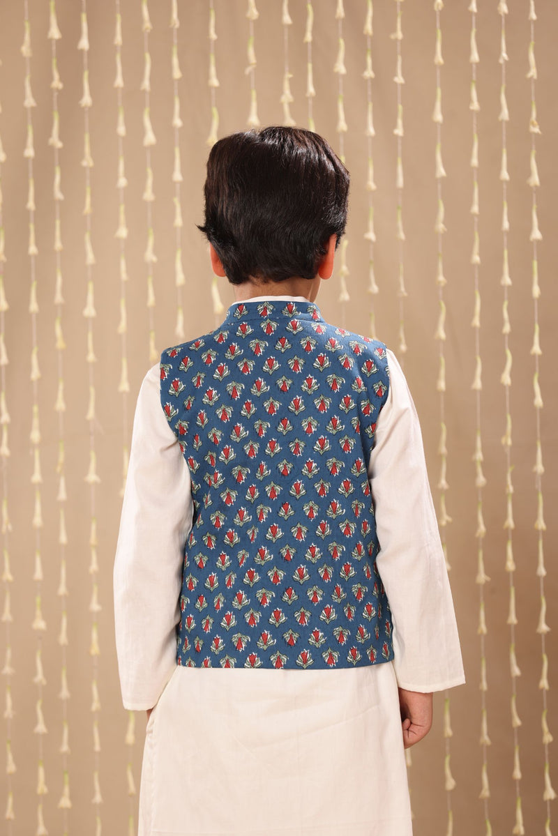 White Kurta Pyjama Co-ord Set with Blue Jaipuri Buti Print Jacket